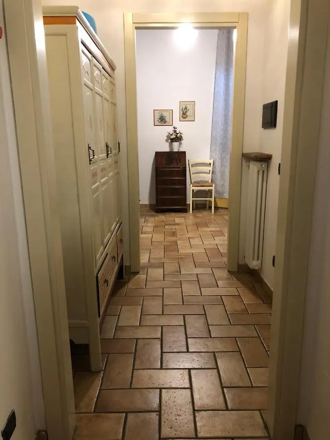 Iris Apartment Villa Guardia Italy