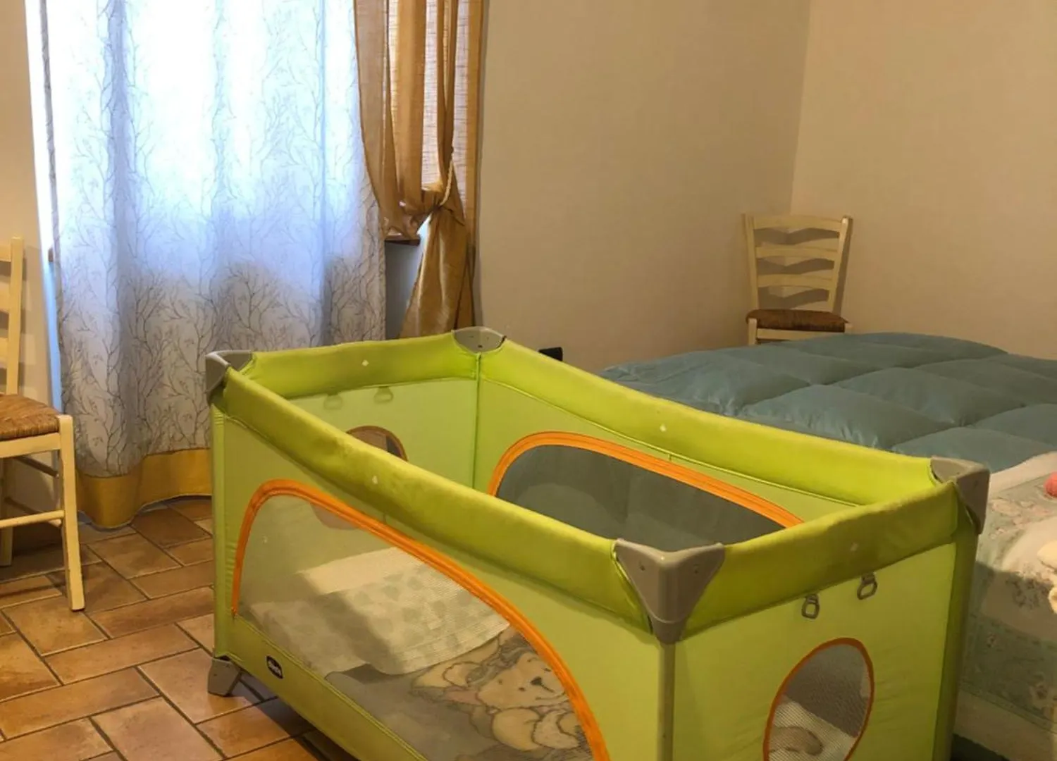 Iris Apartment Villa Guardia 0*,  Italy